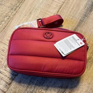 Under Puff Crossbody Camera Bag. Vintage